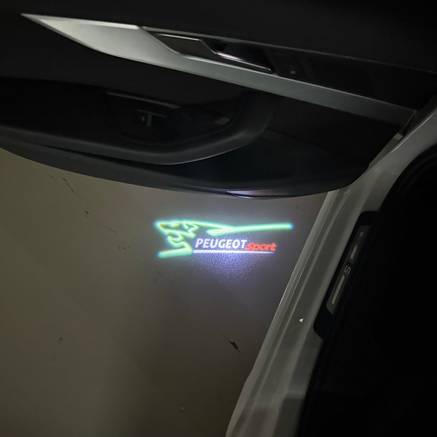 PEUGEOT SPORT  LOGO PROJECTOT LIGHTS (quantity 1 = 1 sets/2 door lights) Nr.6024q75