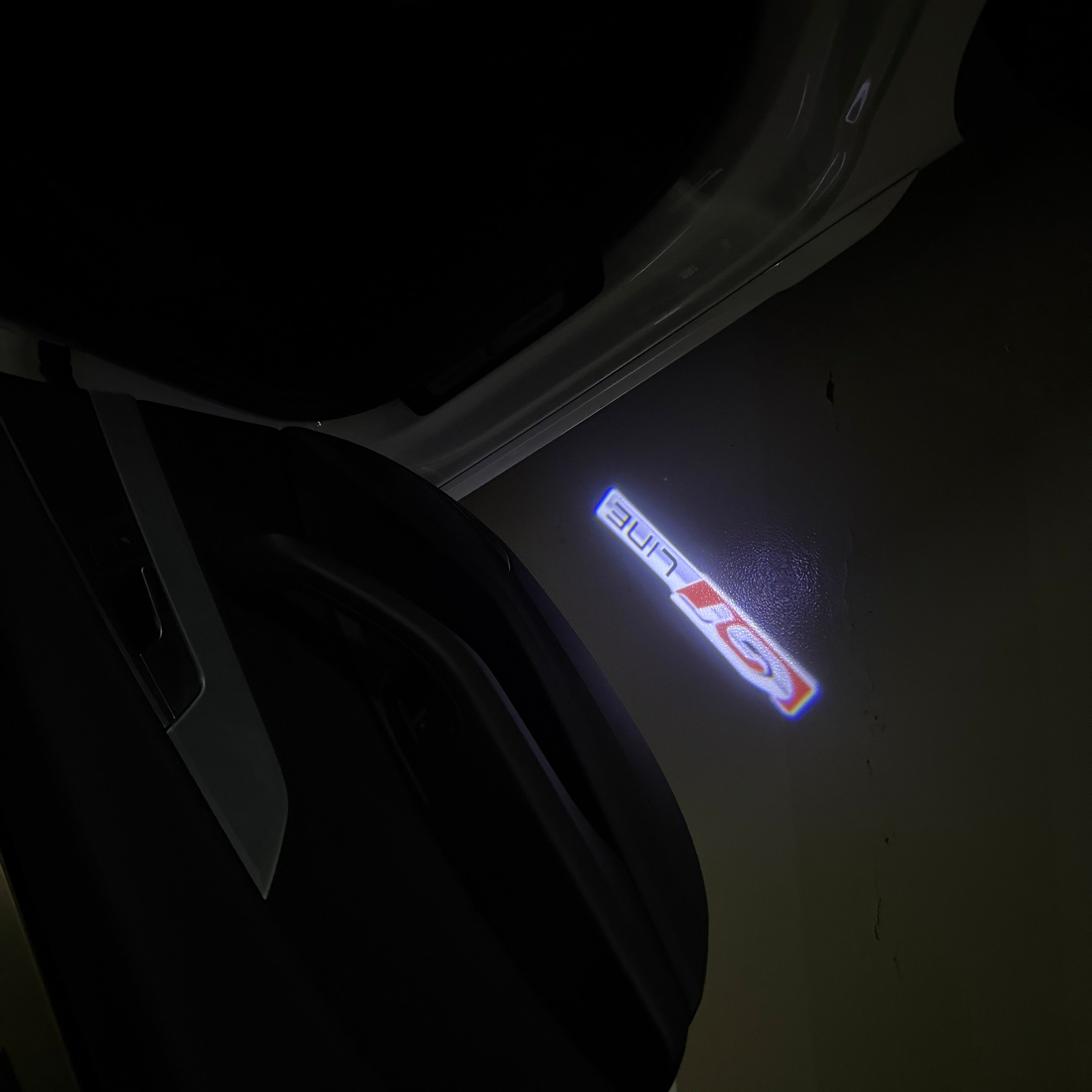 PEUGEOT   GT  LINE  LOGO PROJECTOT LIGHTS (quantity 1 = 1 sets/2 door lights) Nr.6024q62