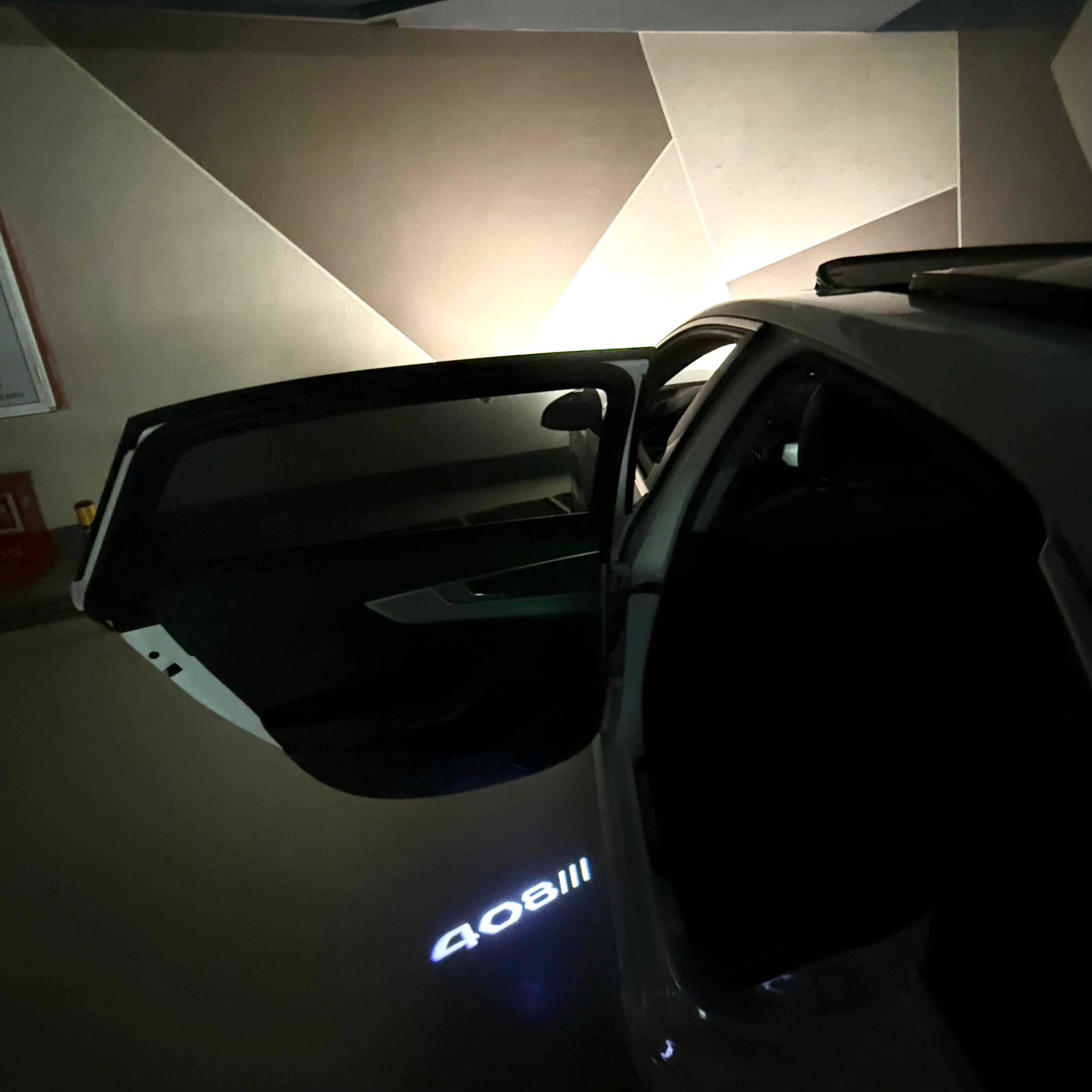 PEUGEOT 408 LOGO PROJECTOT LIGHTS (quantity 1 = 1 sets/2 door lights) Nr.6024q39