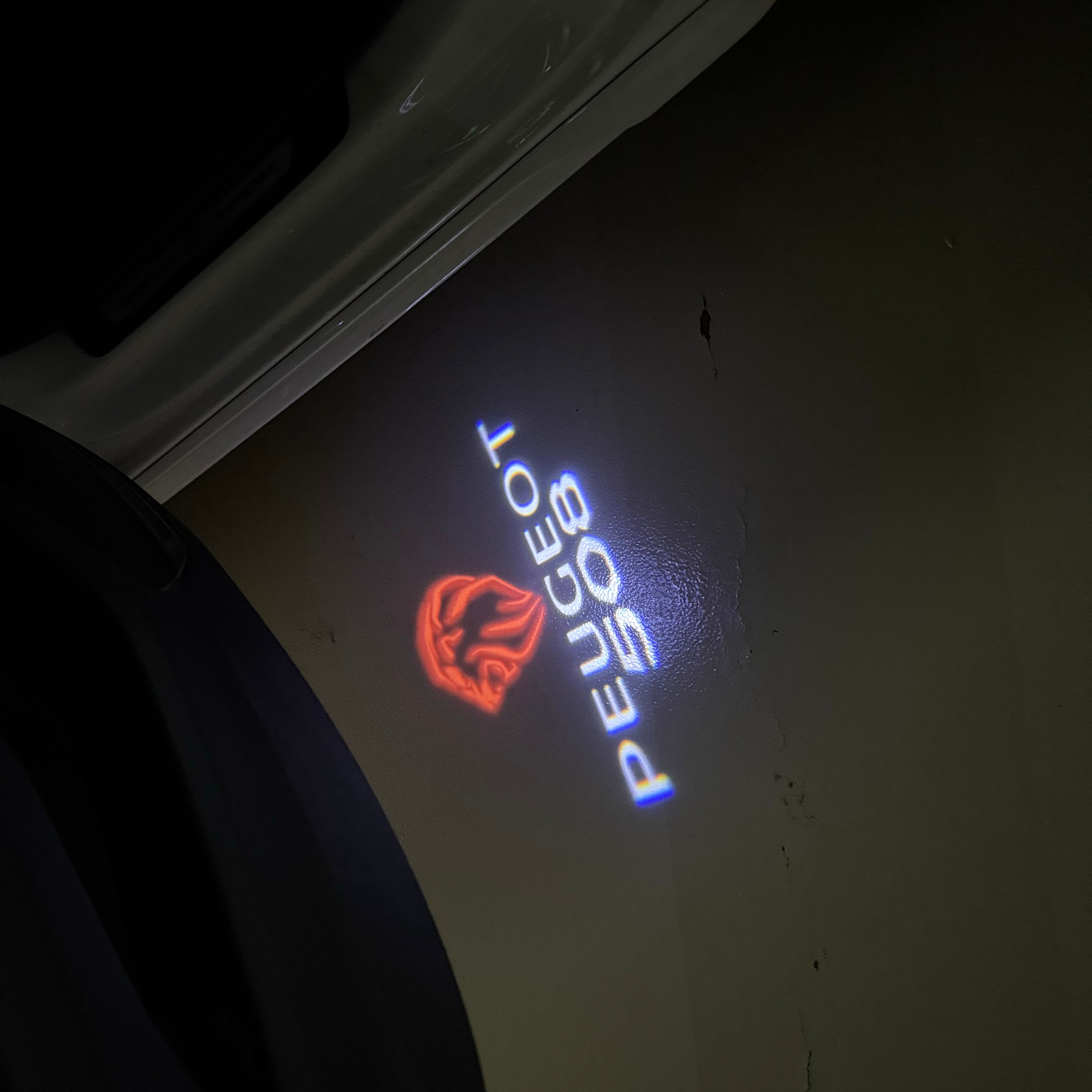 PEUGEOT  508  LOGO PROJECTOT LIGHTS (quantity 1 = 1 sets/2 door lights) Nr.6024q46