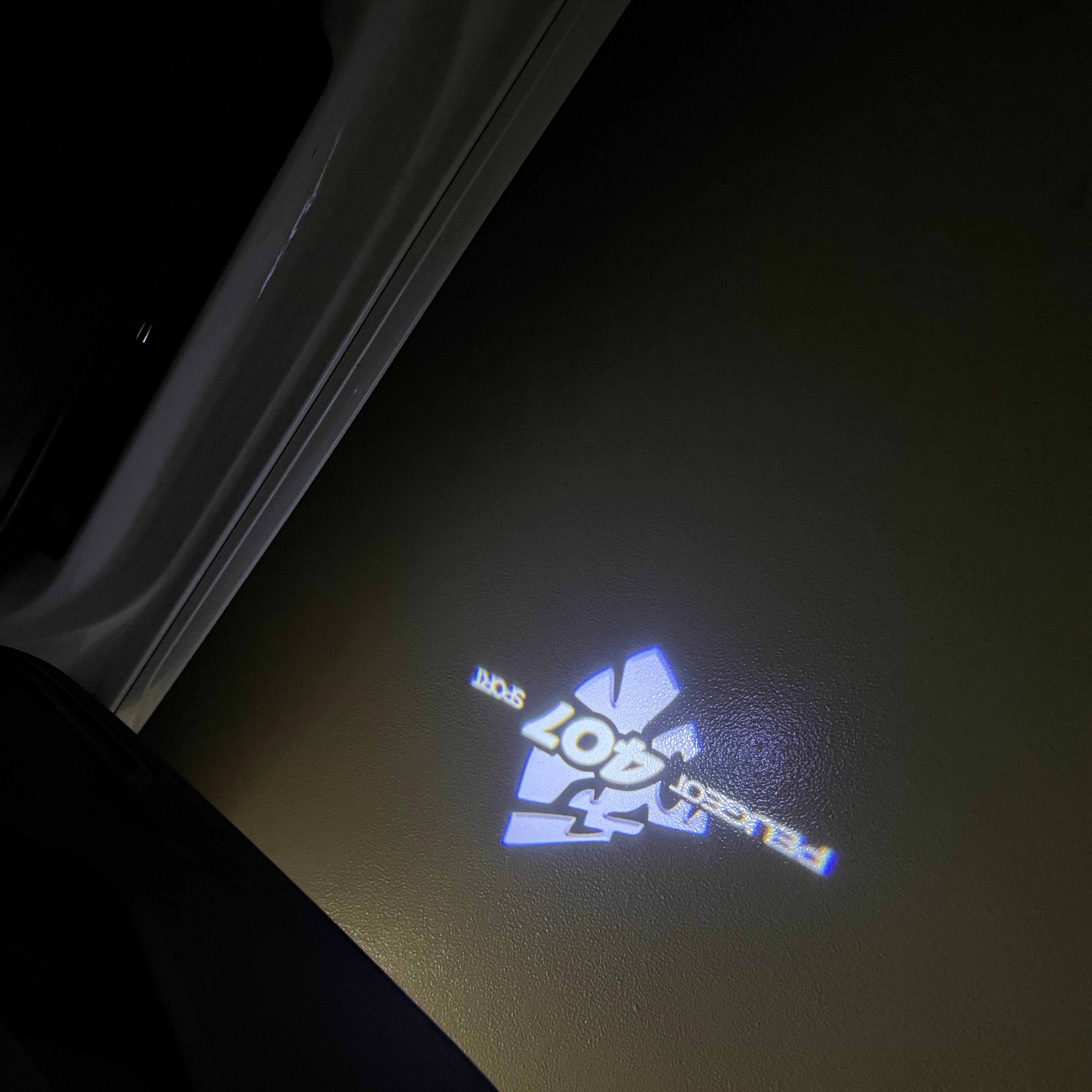 PEUGEOT  407  LOGO PROJECTOT LIGHTS (quantity 1 = 1 sets/2 door lights) Nr.6024q35