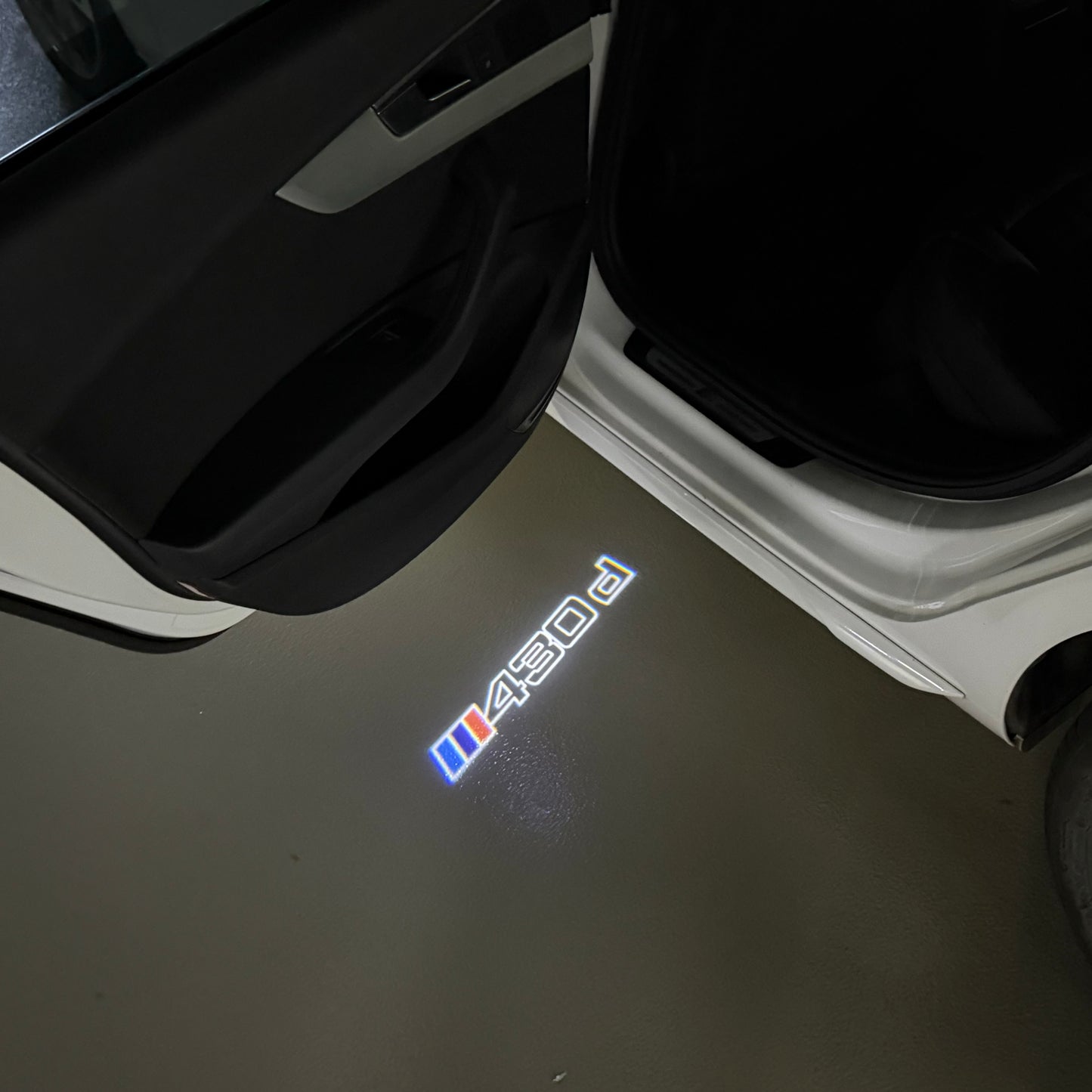 BMW 4  SERIES 430 d  LOGO PROJECTOT LIGHTS (quantity 1 = 1 sets/2 door lights) Nr.6024q45