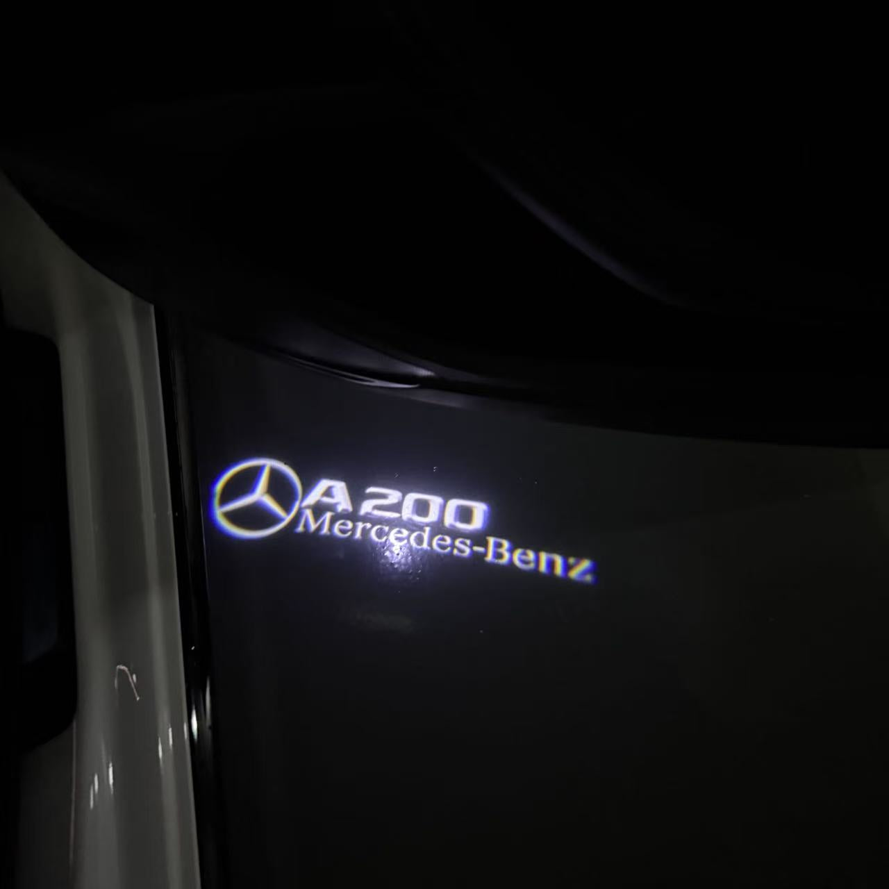 MERCEDES BENZ  A200  LOGO PROJECTOR LIGHTS  (quantity 1 = 1 sets/2 door lights)Nr.03f010
