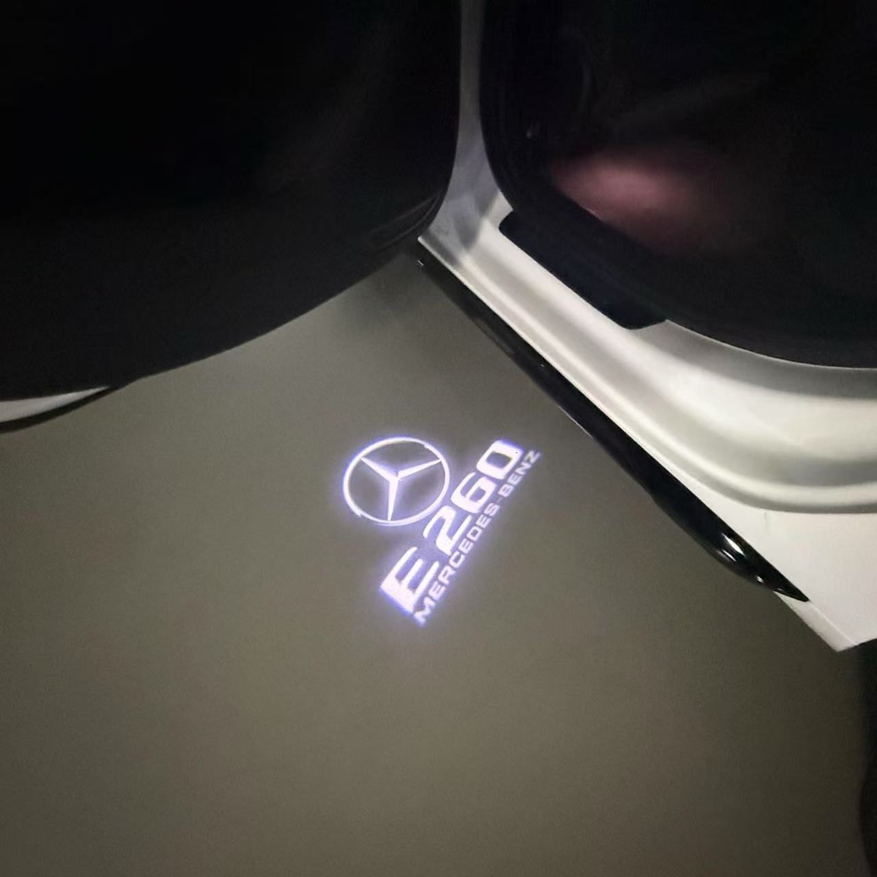 MERCEDES BENZ E 260 LOGO PROJECTOT LIGHTS  (quantity 1 = 1 sets/2 door lights)Nr.03f025