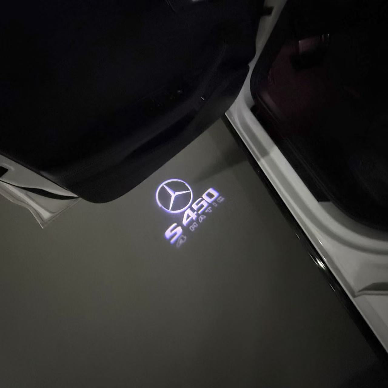 MERCEDES BENZ S 450 LOGO PROJECTOR LIGHTS  (quantity 1 = 1 sets/2 door lights)Nr.03f035