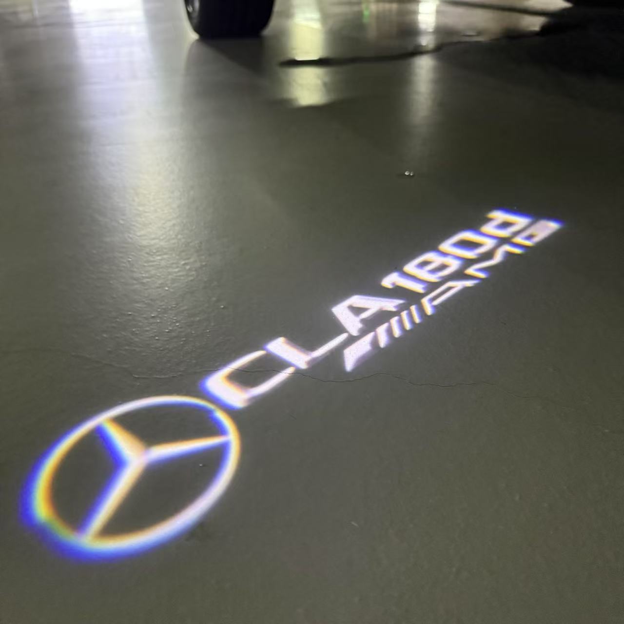 MERCEDES BENZ CLA 180  LOGO PROJECTOT LIGHTS  (quantity 1 = 1 sets/2 door lights)Nr.03f014