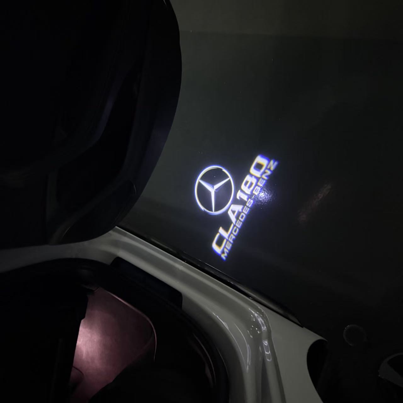 MERCEDES BENZ CLA 180  LOGO PROJECTOT LIGHTS  (quantity 1 = 1 sets/2 door lights)Nr.03f013