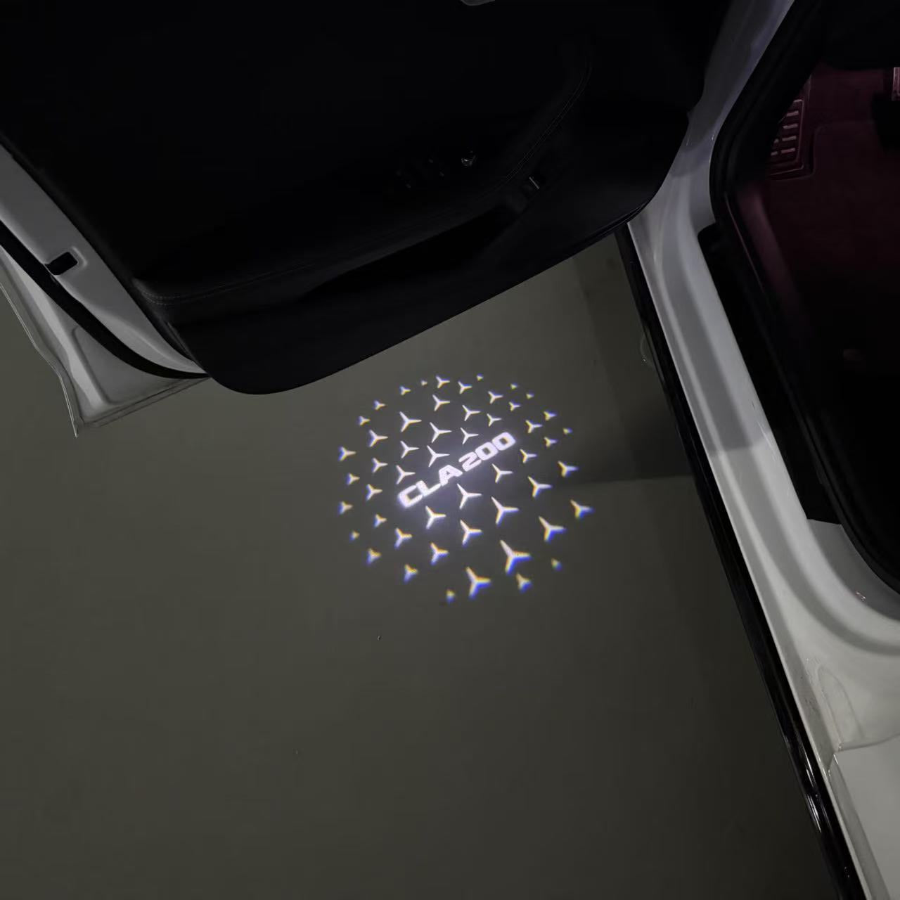 MERCEDES BENZ CLA 200  LOGO PROJECTOT LIGHTS  (quantity 1 = 1 sets/2 door lights)Nr.03f018