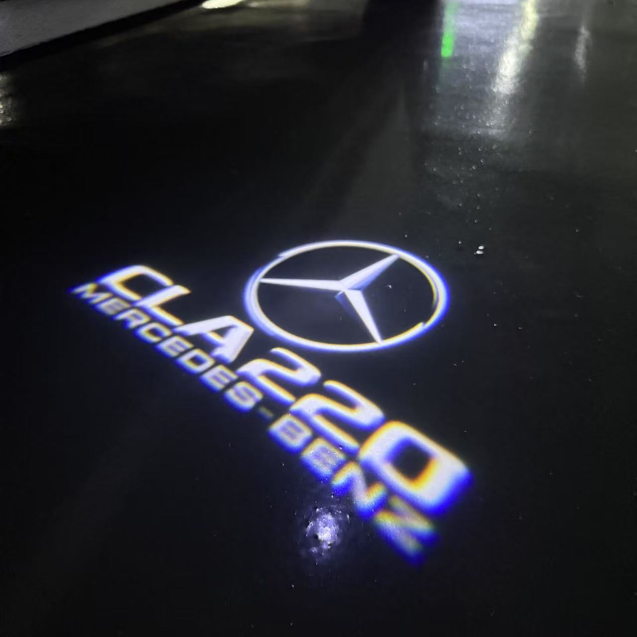 MERCEDES BENZ CLA 220  LOGO PROJECTOT LIGHTS  (quantity 1 = 1 sets/2 door lights)Nr.03f019