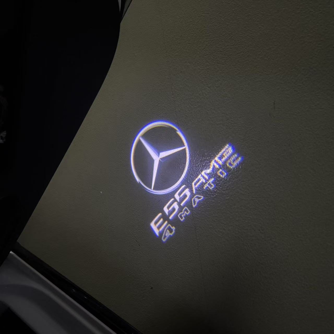 MERCEDES BENZ E55 AMG LOGO PROJECTOT LIGHTS  (quantity 1 = 1 sets/2 door lights)Nr.03f03