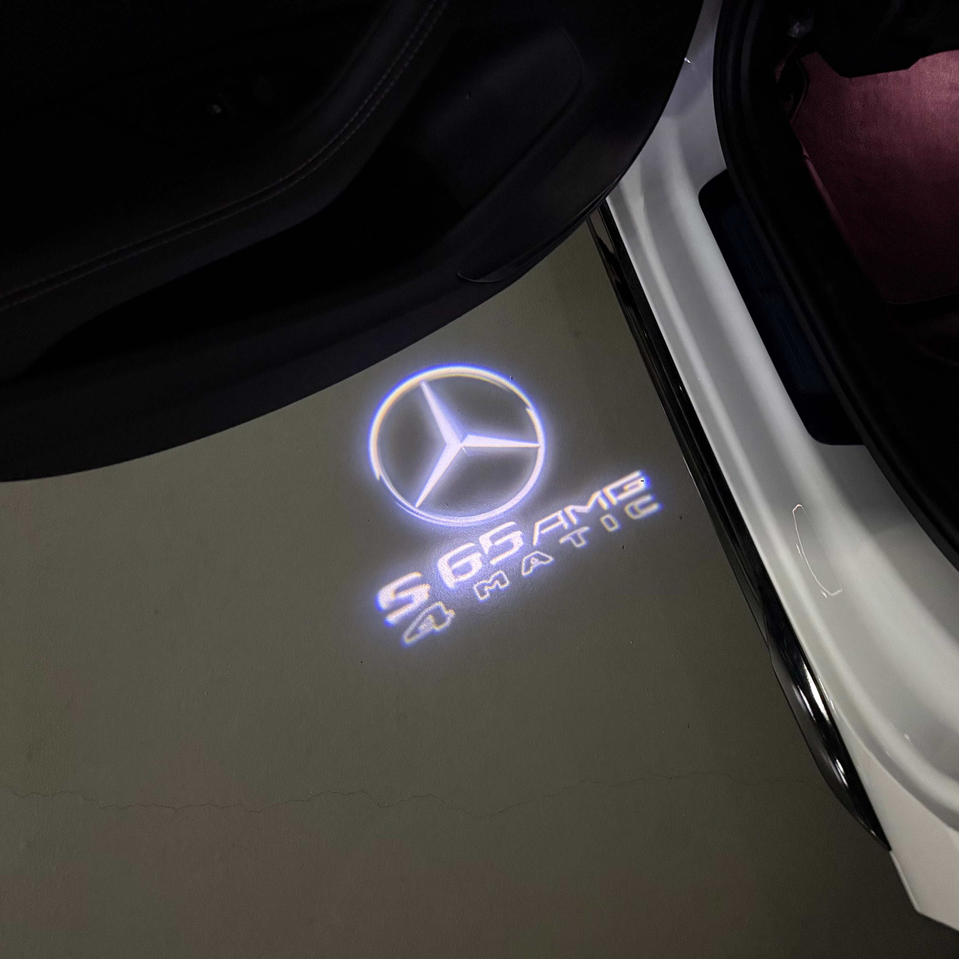 Feu de signalisation Mercedes - Benz No 03 (qty 1 = 1 ensemble / 2 feux de porte)