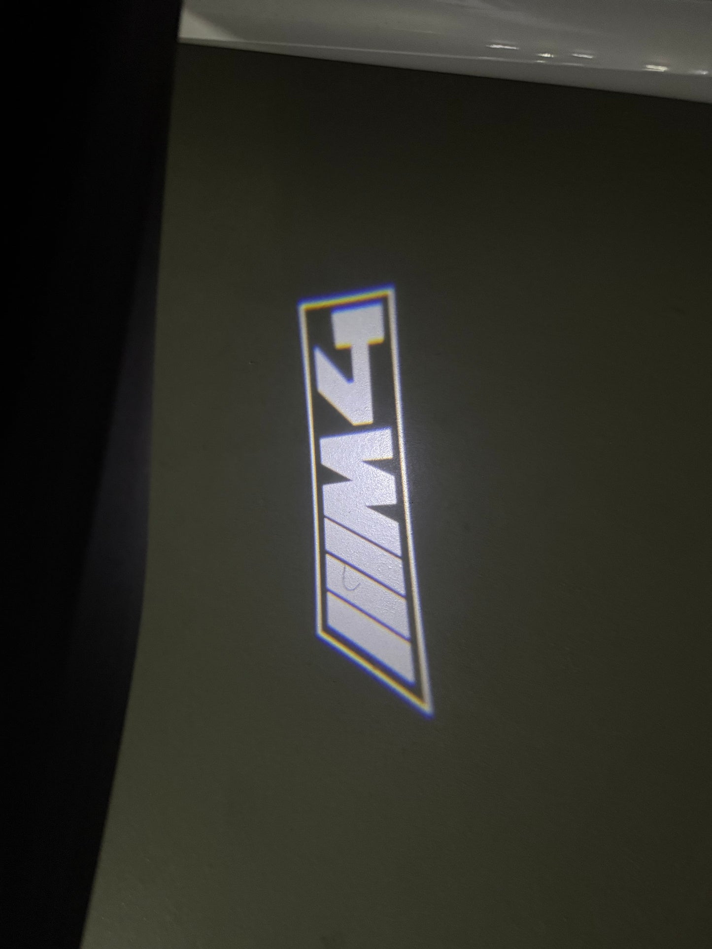 BMW  4  SERIES M4  LOGO PROJECTOT LIGHTS (quantity 1 = 1 sets/2 door lights) Nr.6024q43