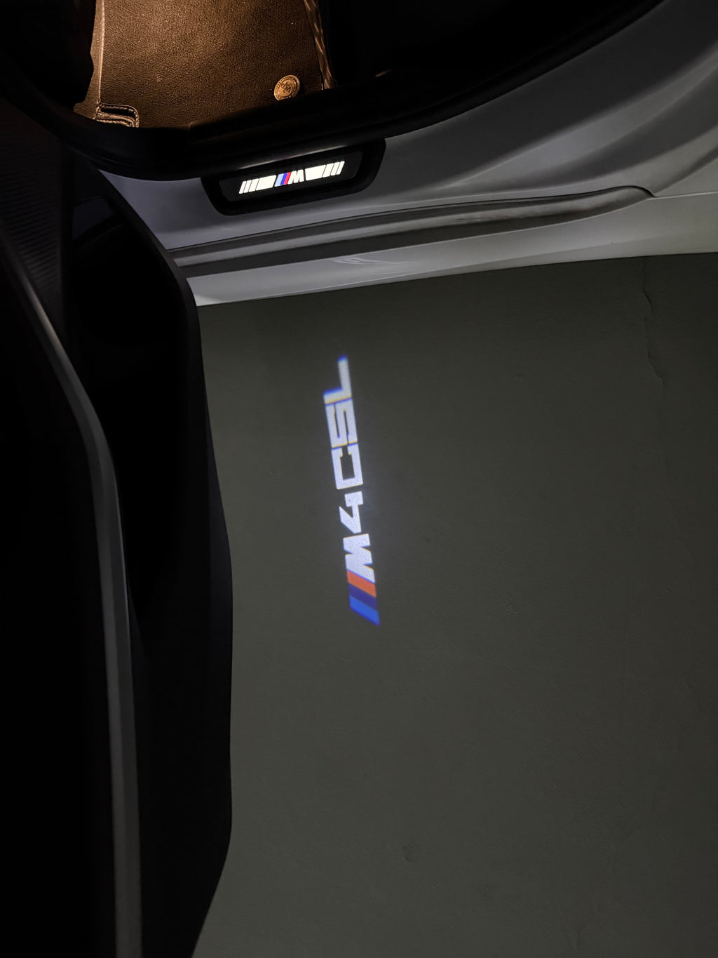 BMW 4  SERIES M4   LOGO PROJECTOT LIGHTS (quantity 1 = 1 sets/2 door lights) Nr.6024t24