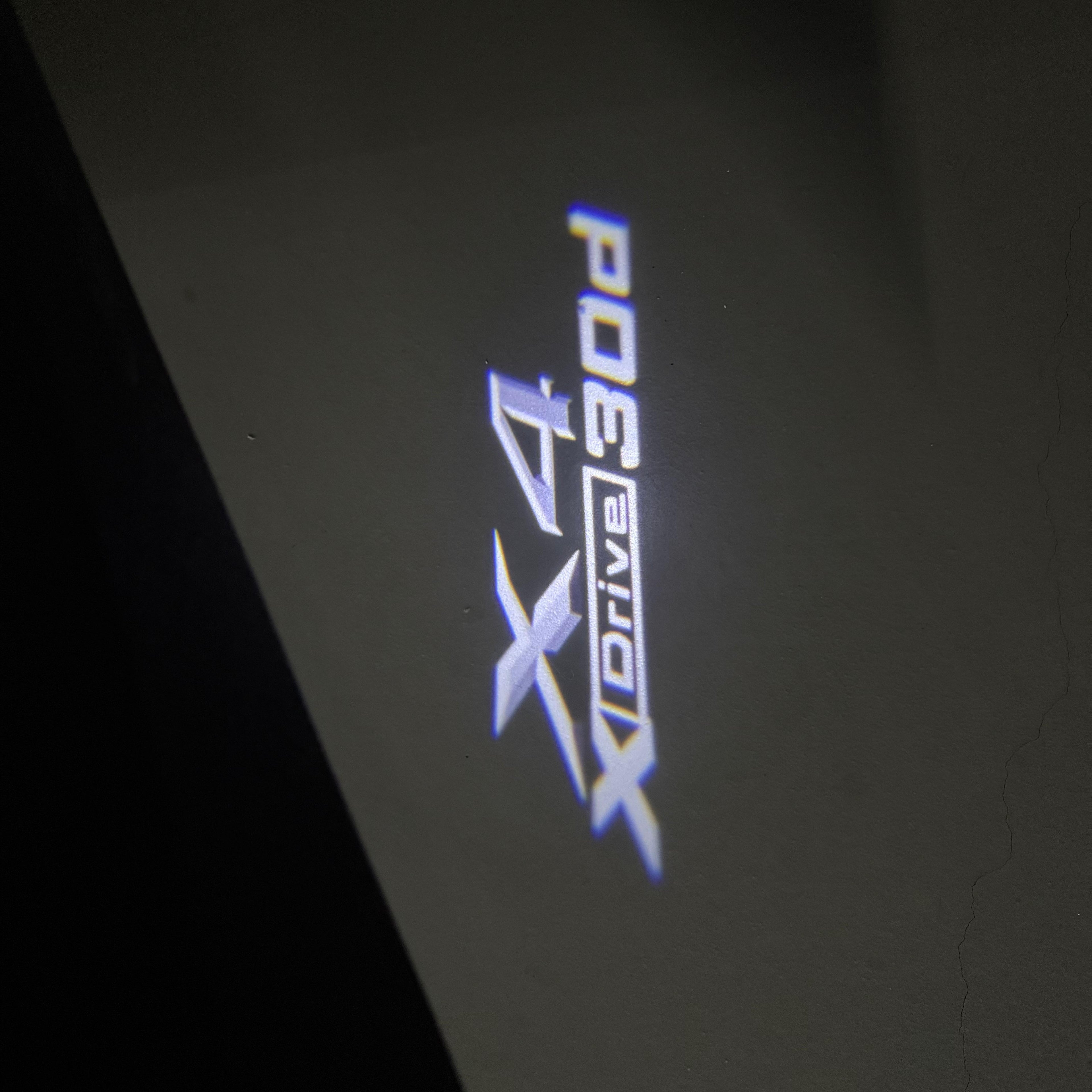 BMW X4 X DRIVE 30d LOGO PROJECTOT LIGHTS (quantity 1 = 1 sets/2 door lights) Nr.6024q0t033