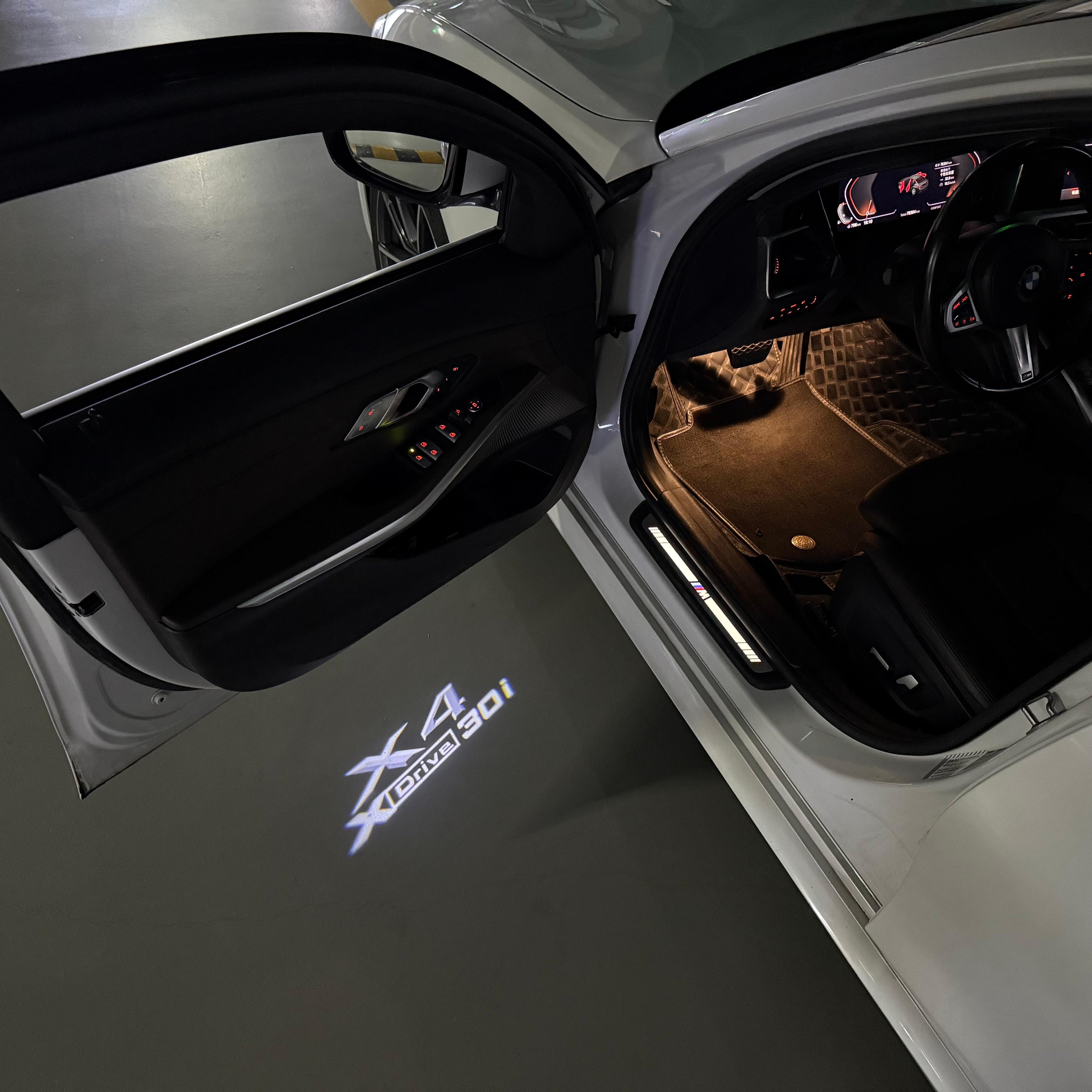 BMW X4 Drive 30i  LOGO PROJECTOT LIGHTS (quantity 1 = 1 sets/2 door lights) Nr.6024q0t038