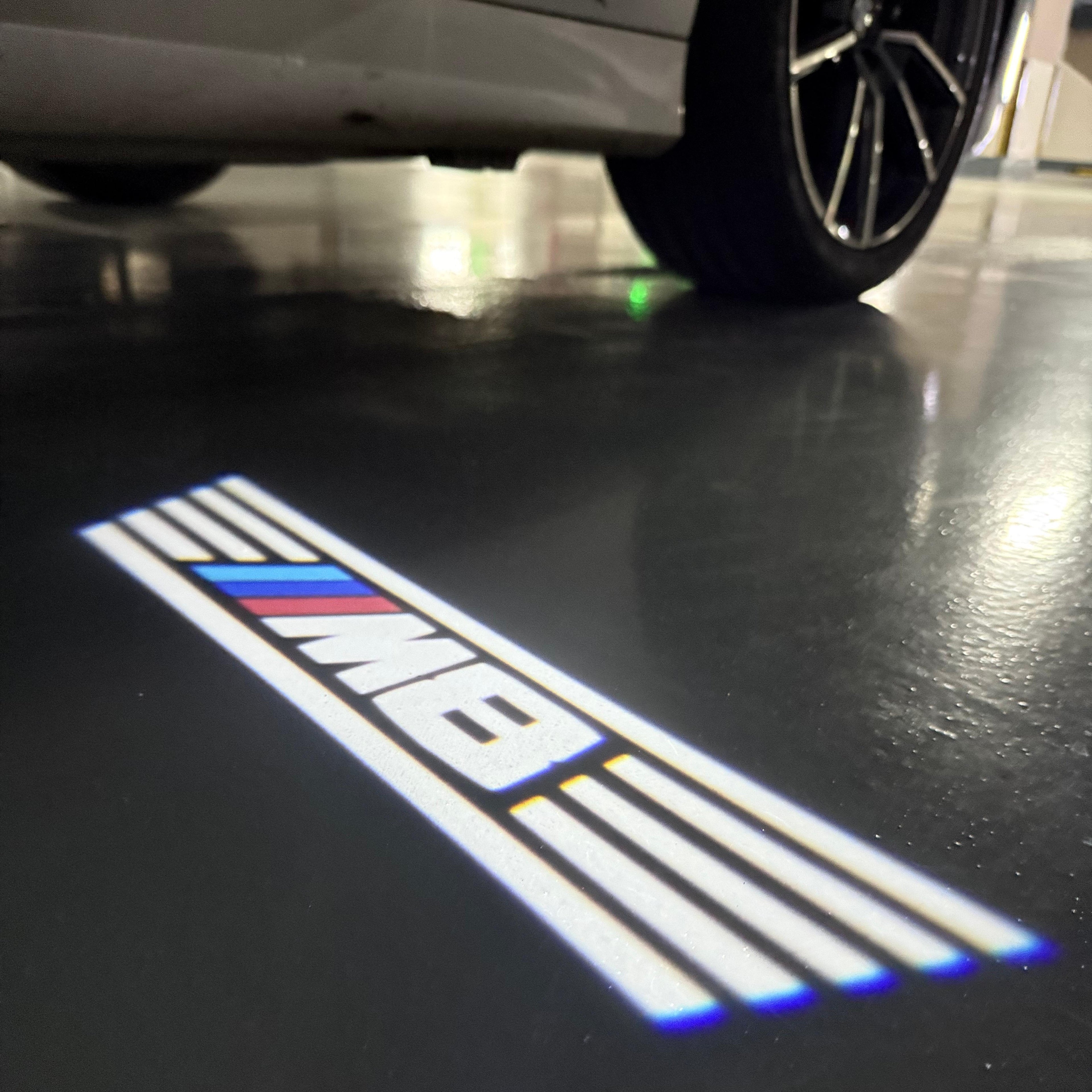BMW  8 SERIES M8  LOGO PROJECTOT LIGHTS (quantity 1 = 1 sets/2 door lights) Nr.6024q108