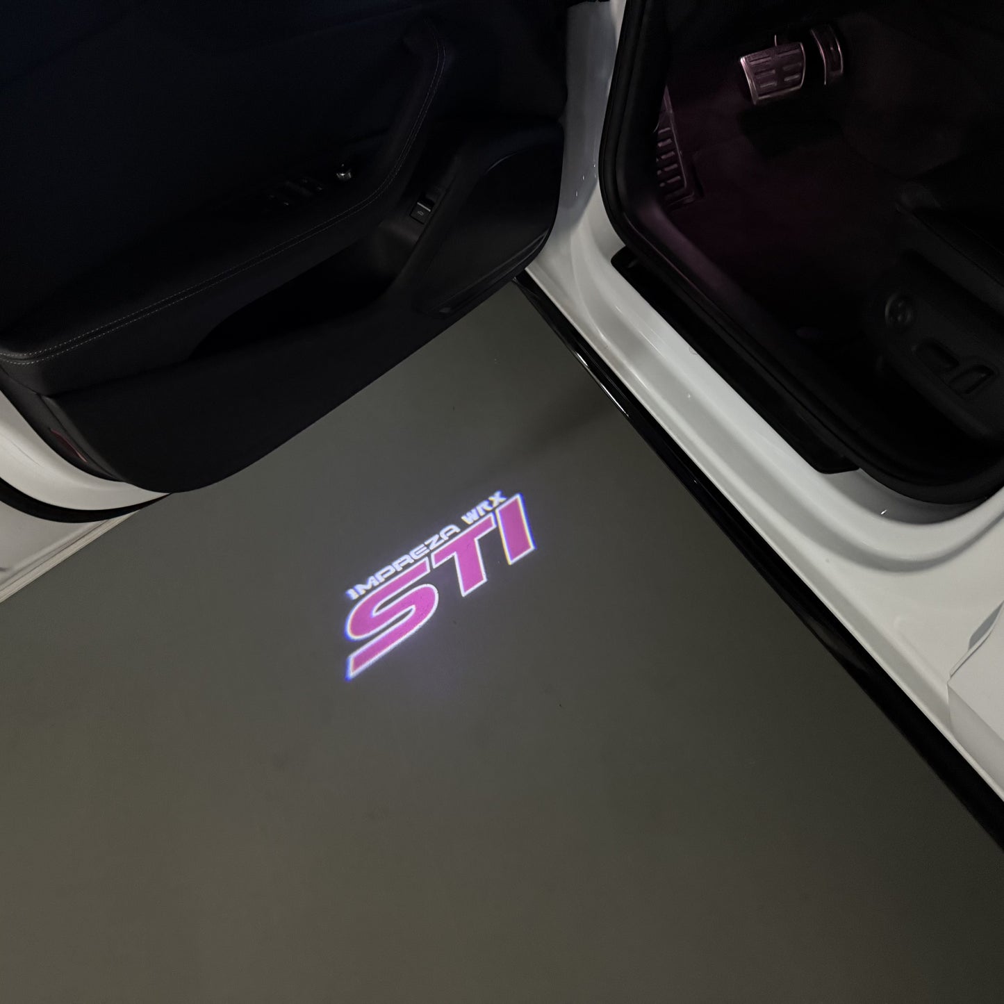SUBARU IMPREZA STI LOGO PROJECROTR LIGHTS (quantity 1 = 1 sets/2 door lights) Nr.03A23