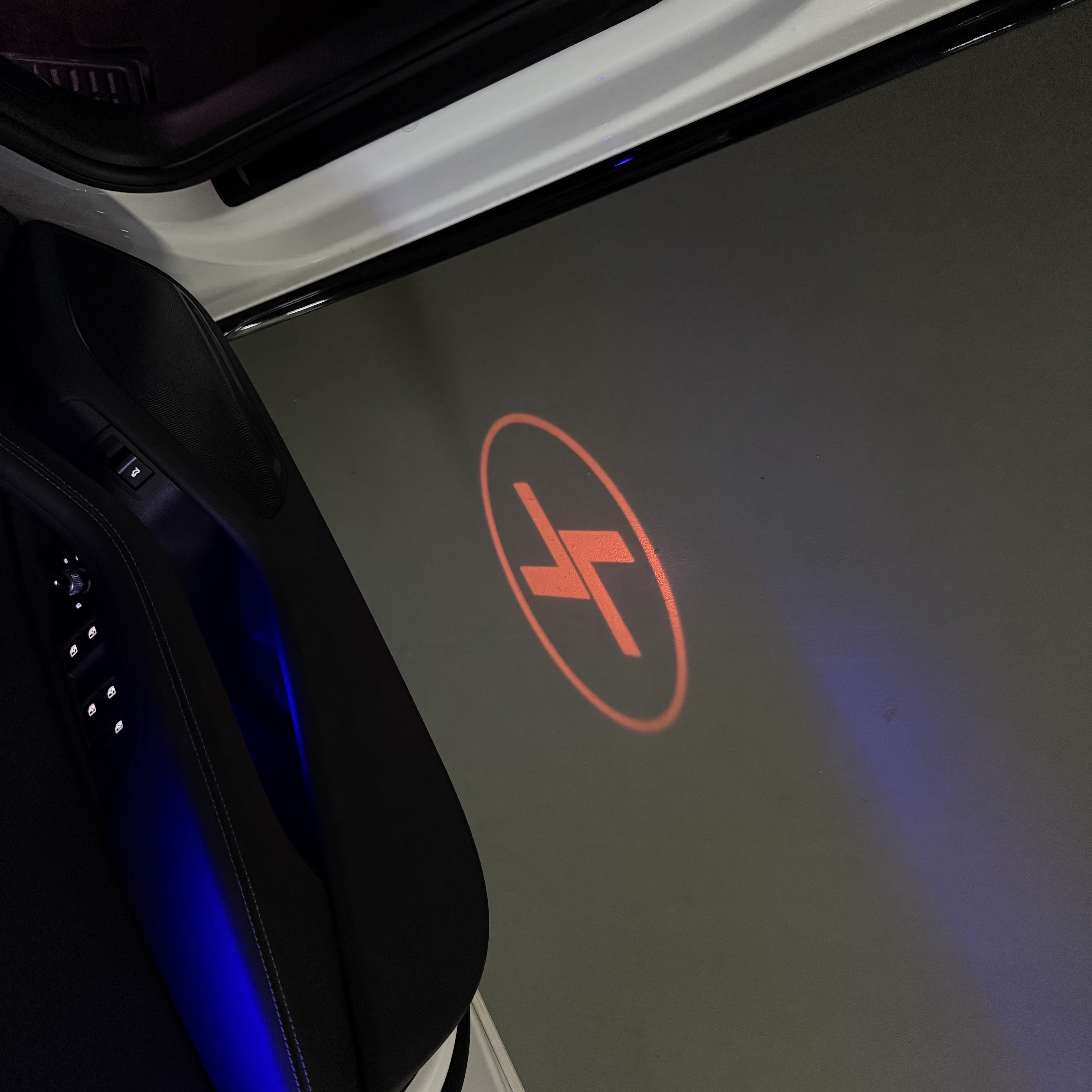 SUBARU ORIGINAL LOGO PROJECROTR LIGHTS (quantity 1 = 1 sets/2 door lights) Nr.03A3