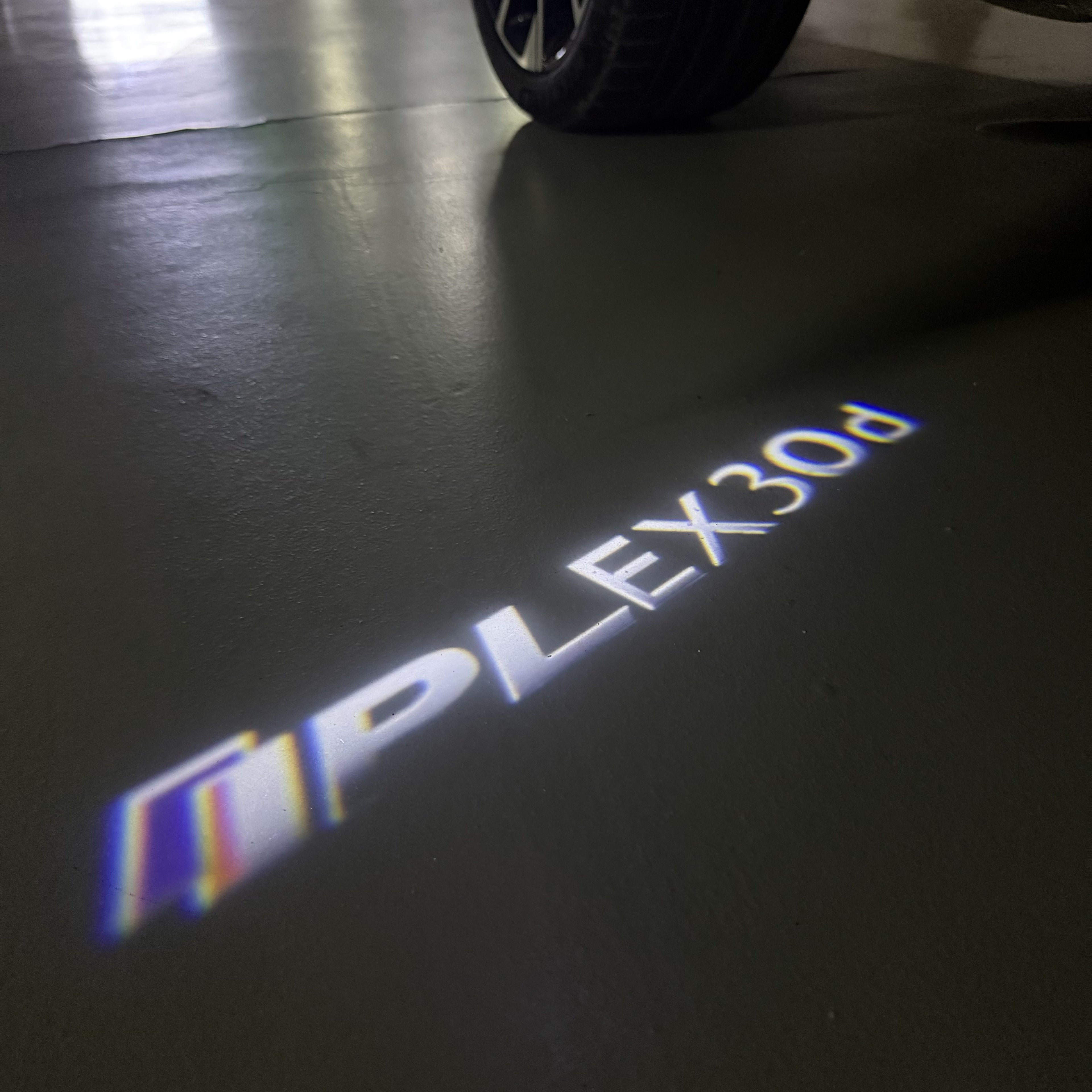 INFINITI  EX30d LOGO PROJECROTR LIGHTS  (quantity 1 = 1 sets/2 door lights)Nr.74A47