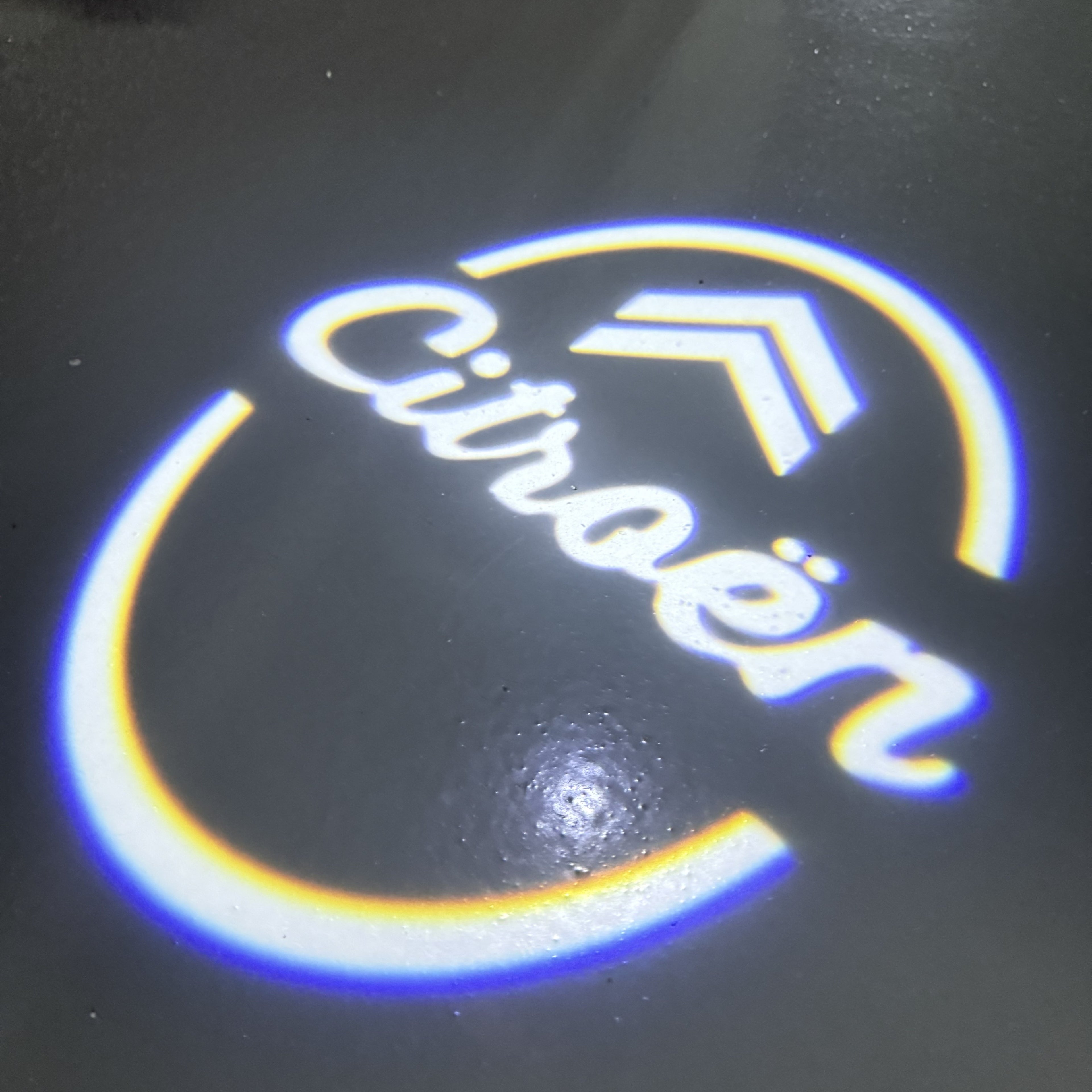 CITROËN Original   LOGO PROJECTOT LIGHTS (quantity 1 = 1 sets/2 door lights) Nr.6024q0t0129