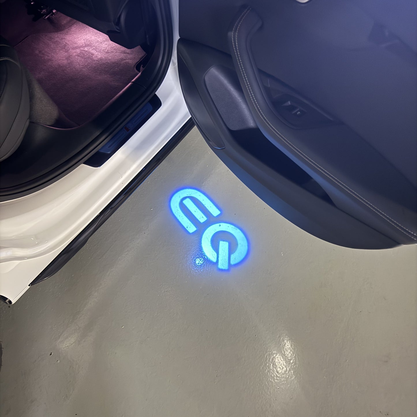 MERCEDES BENZ EQ LOGO PROJECTOT LIGHTS(quantity 1 = 1 sets/2 door lights) Nr.03f 021