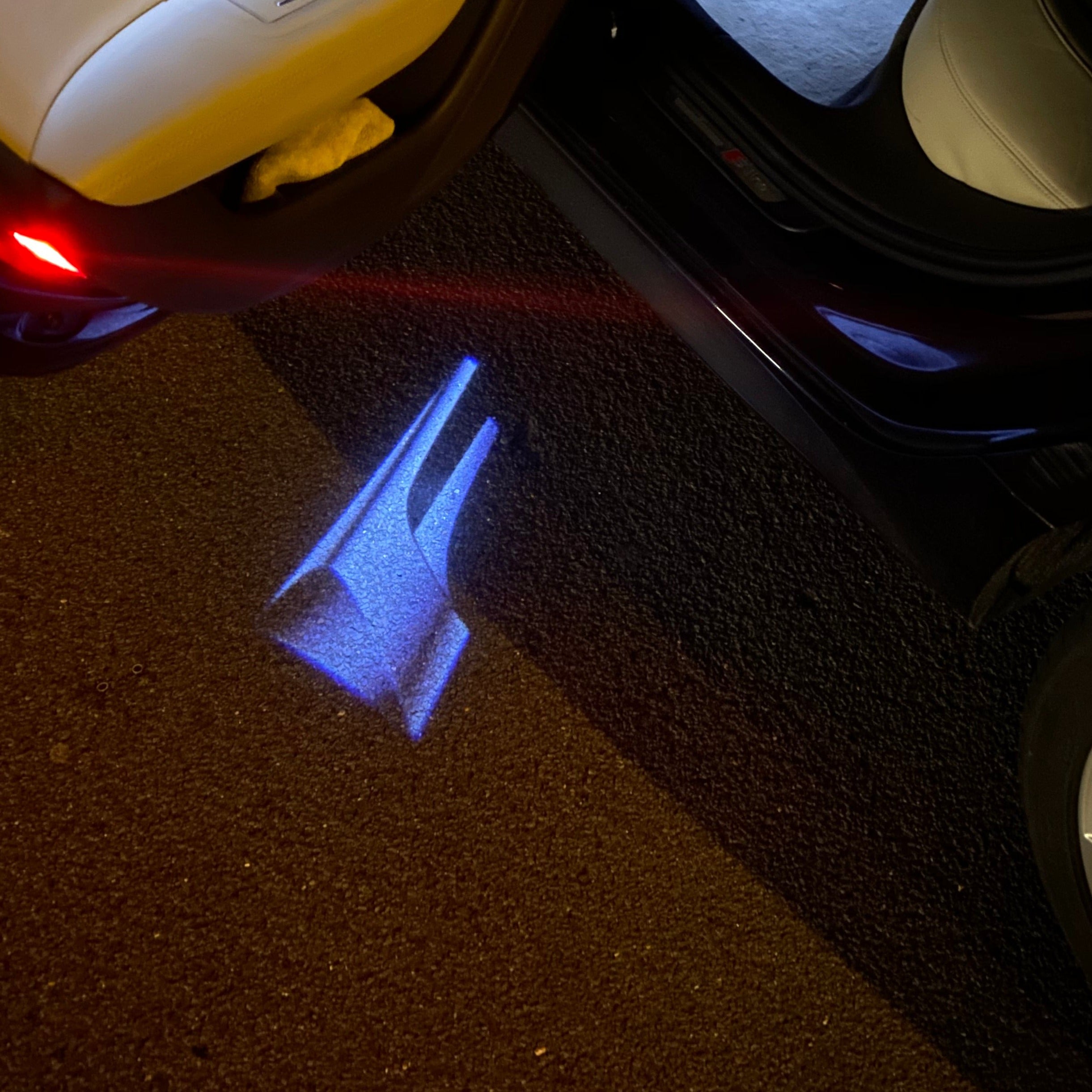 LEXUS  RCF LOGO PROJECROTR LIGHTS Nr.01 (quantity 1 = 1 sets/2 door lights)