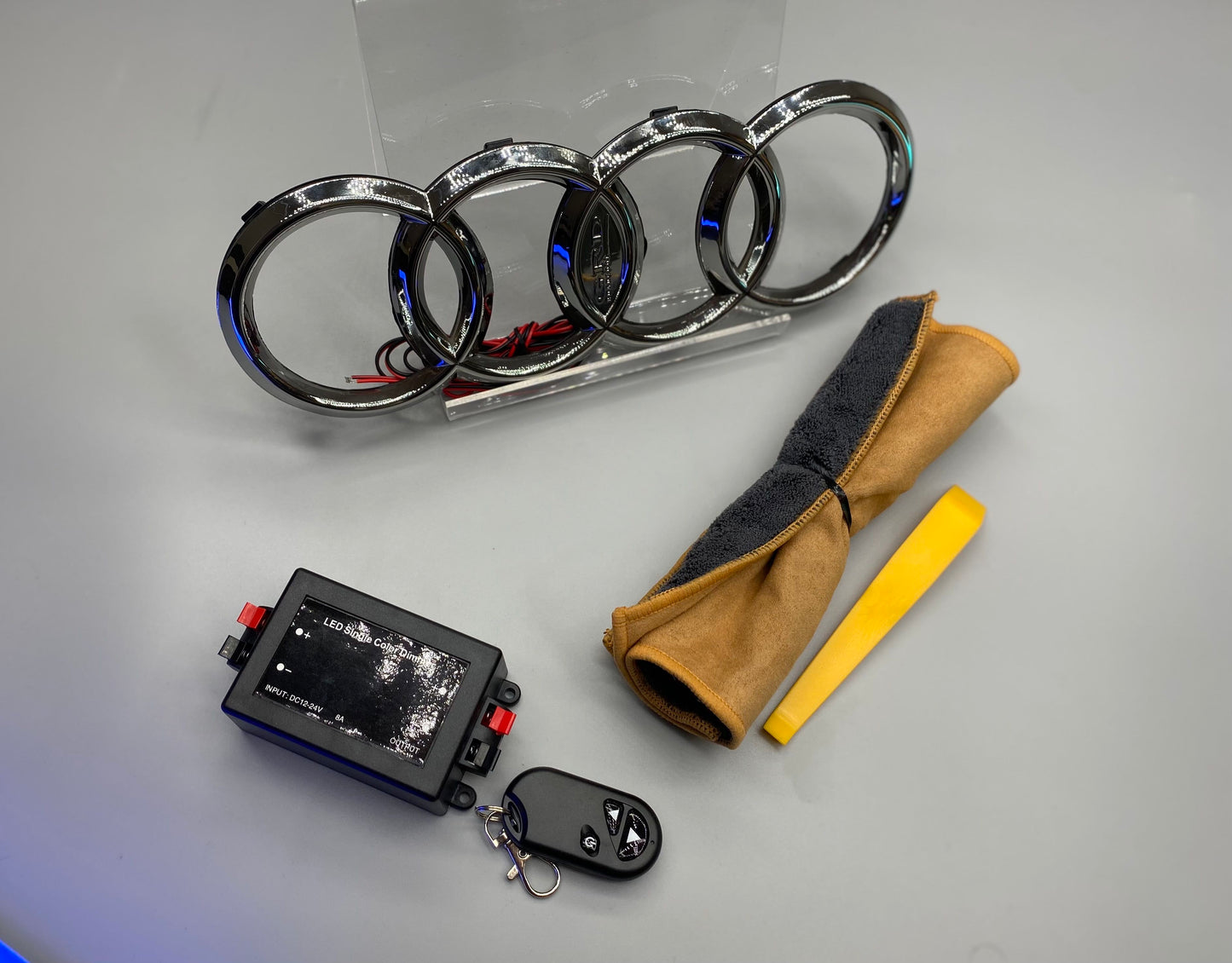 AUDI Front Grill Logo LED with dznamic indicator original color  28.8CM