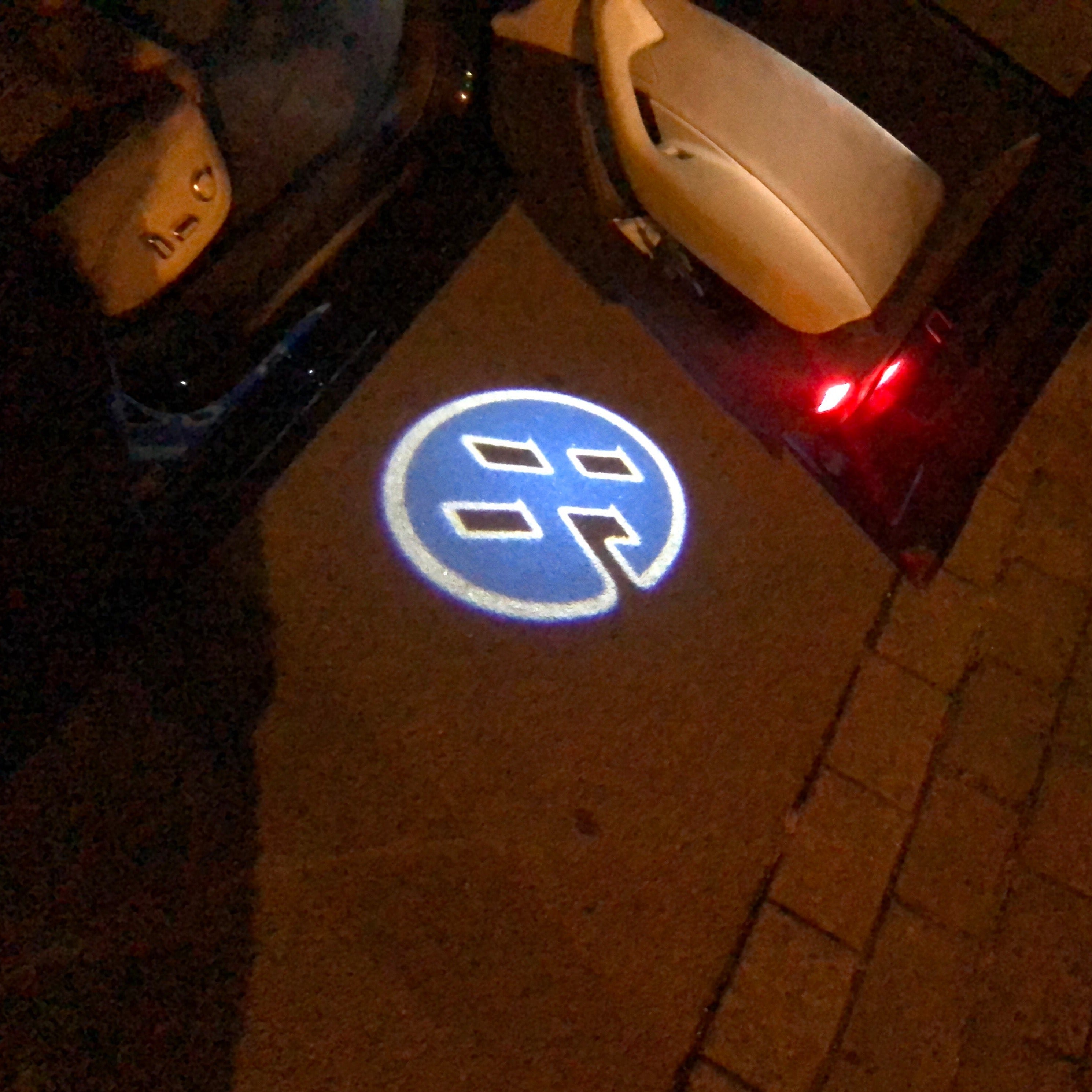 TOYOTA  GT86 LOGO PROJECROTR LIGHTS  Nr.09 Logo ( quantity 1 = 1 sets/2 door lights)