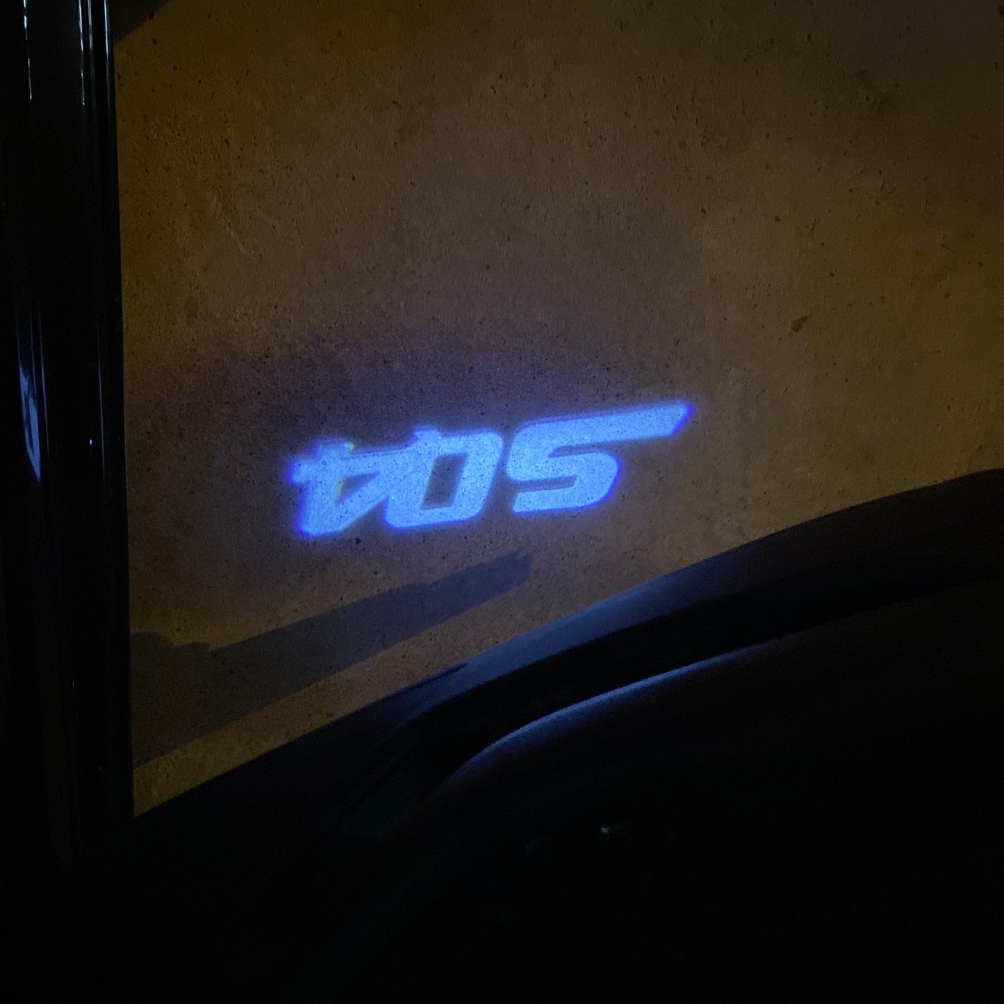 Maserati SQ4 LOGO PROJECROTR LIGHTS Nr.23 (quantity 1 = 1 sets/2 door lights)