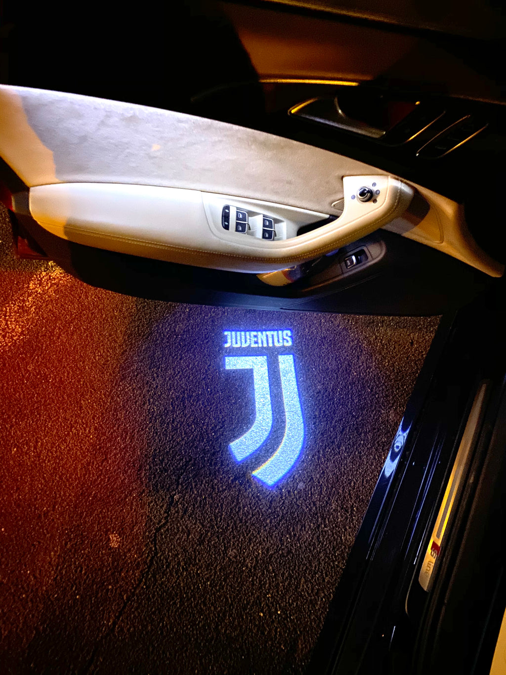 Fußball CLUB Logo Nr.258 (Menge 1 = 2 Logofilme /2 Türleuchten)