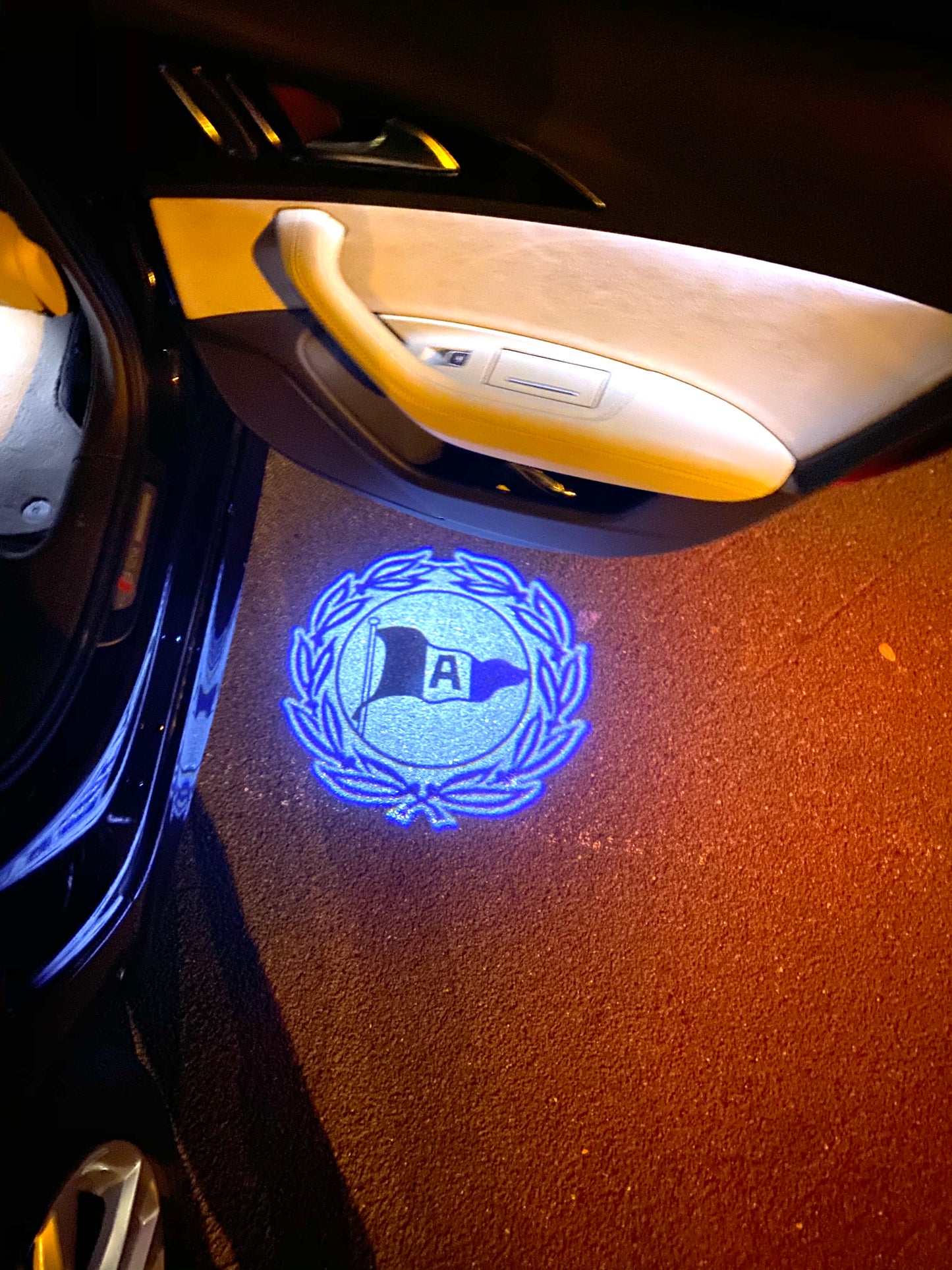 Football CLUB DSC Arminia Bielefeld Logo Nr.258  (quantity 1 = 2 Logo Films /2 door lights）