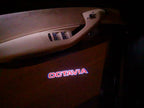 SKODA OCTAVIA LOGO LIGHTS Nr.106 (cantidad 1 = 2 logo película / 2 luces de puerta)