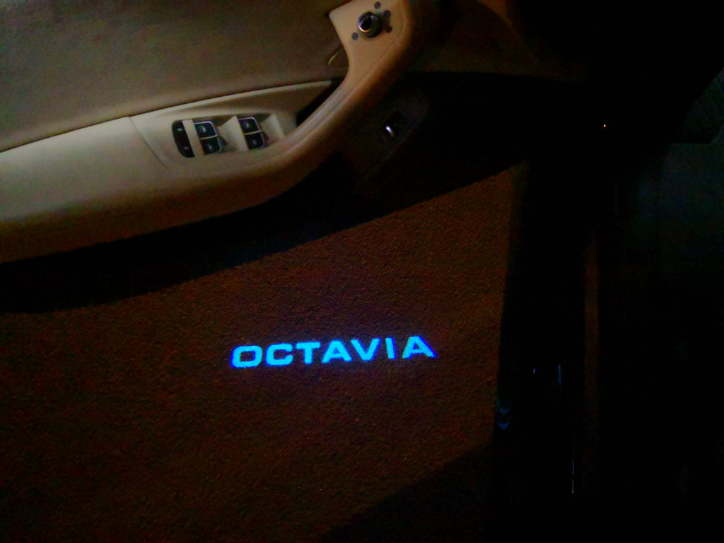 SKODA LOGO PROJECTOT LIGHTS Nr.104 (quantità 1 = 2 Logo Film / 2 luci porta)