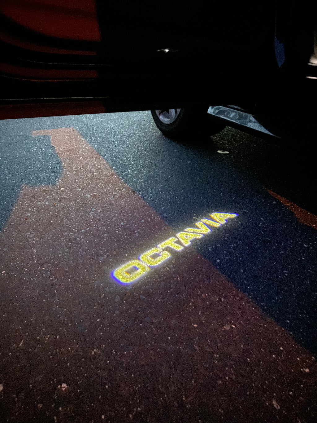 SKODA LOGO PROJECTOT LIGHTS Nr.105 (cantidad 1 = 2 logo película / 2 luces de puerta)