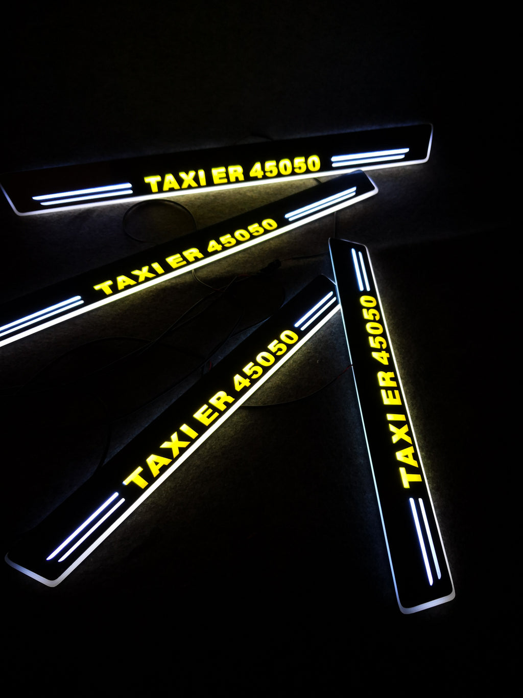 Coopération avec la compagnie de taxi, LED Moving Scuff Plaques et feux de portes pour les mercedes benz E KLASSES