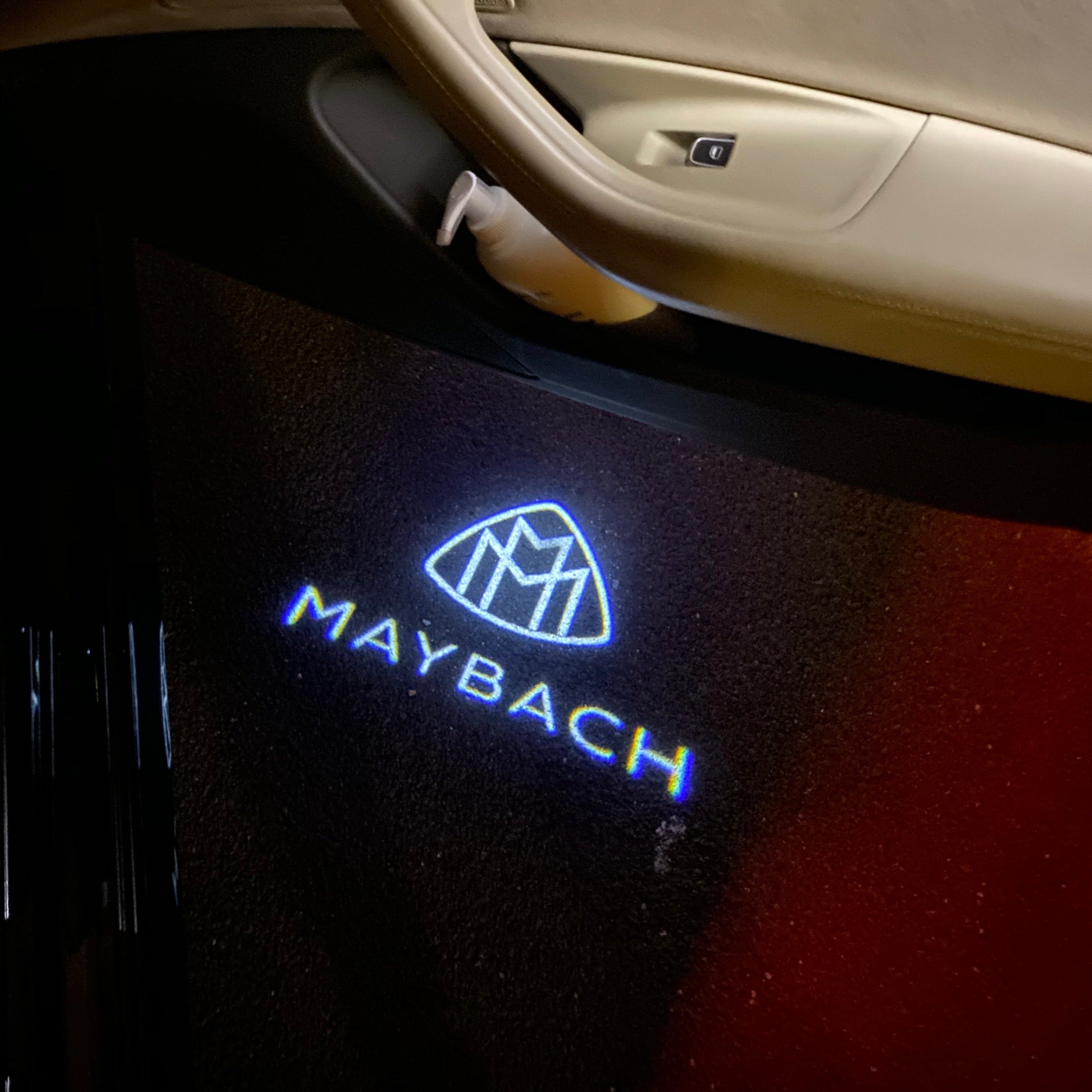 MAYBACH LOGO PROJECTOT LIGHTS Nr.1304 (quantity 1 = 2 Logo Films /2 door lights）